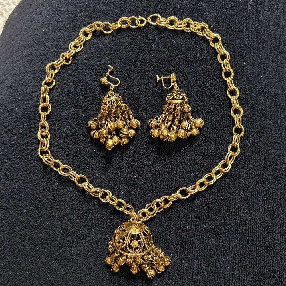 VTG Greek Revival Estrucan Necklace Earrings